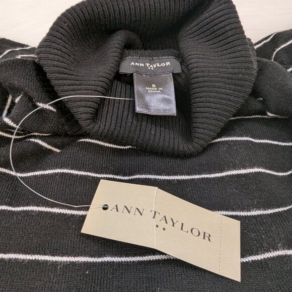 Ann Taylor Black and White Striped Lightweight Turtleneck Sweater - Picture 5 of 6